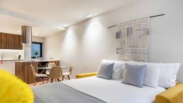 1 bedroom, iron/ironing board, Internet, bed sheets