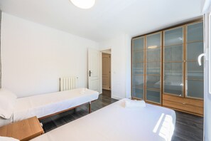 2 bedrooms, free WiFi, bed sheets