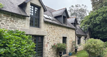 Grand Cottage-Near Benodet-Heated Pool