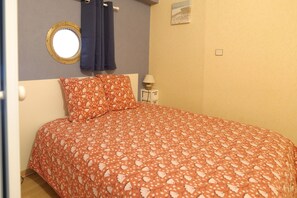 1 habitación y ropa de cama 