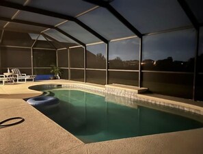 Piscine extérieure, piscine chauffée