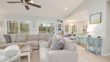 Smart-TV, Kamin, Videospiele, Stereoanlage