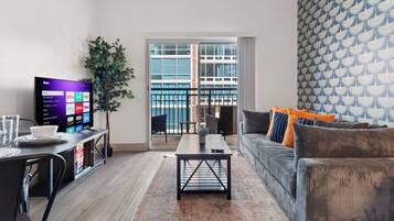 Smart TV, livros, monitores de computador