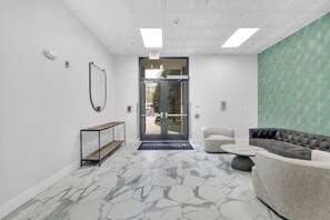 Interior - Brand New Luxury Apt, 2 Mins to Stadium, Free Parking, City Views, WiFi (Charlotte)
