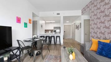 Smart TV, books, computer monitors