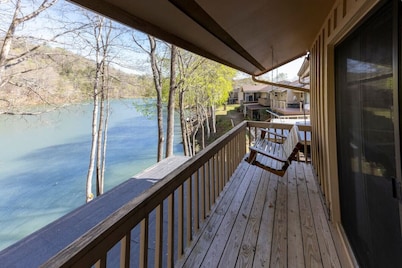Golf & Lake View Retreat - Rumbling Bald Resort Amenities, Sleeps 6
