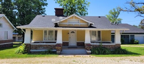 AV    Bungalows   #2