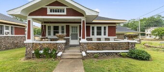 Arcadia Valley Bungalows #6 with heated Swim spa and outdoor pool
