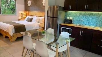 1 chambre, coffres-forts dans les chambres, fer et planche Ă  repasser