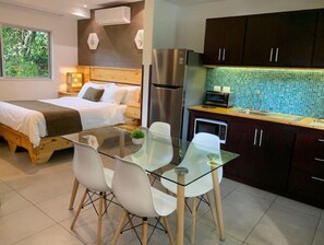 1 habitación y caja de seguridad en la habitación 