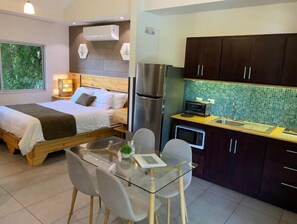 1 habitación y caja de seguridad en la habitación 