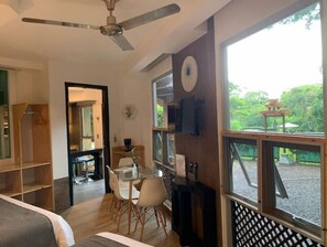 Dining - ARANJUEZ LOFTS - Tree Loft #6 (Santa Ana)