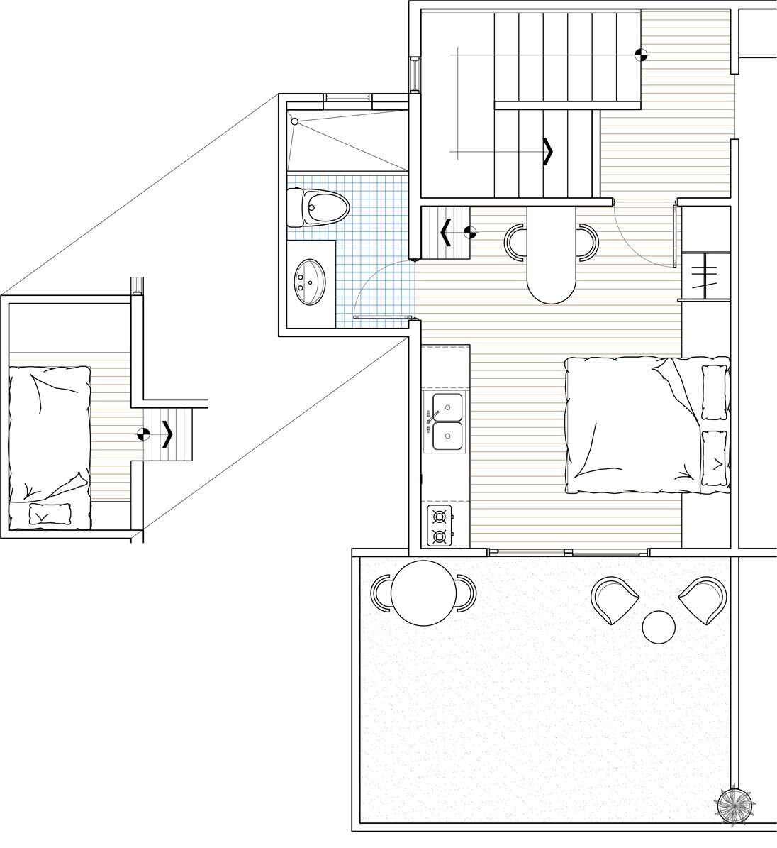 Plano de un cuarto de hotel que incluye un baño, una sala de estar con sofá y una pequeña mesa, y una zona de dormitorio separada.
