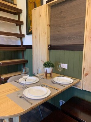 Dining - ARANJUEZ LOFTS - Japanese Loft #10 with balcony (Santa Ana)