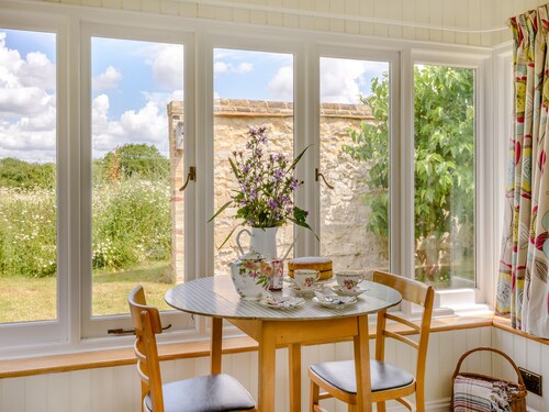 1 bedroom accommodation in Fordham