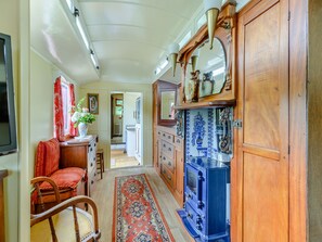 Interior - 1 bedroom accommodation in Fordham (Fordham)