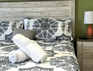 2 bedrooms, iron/ironing board, free WiFi, bed sheets