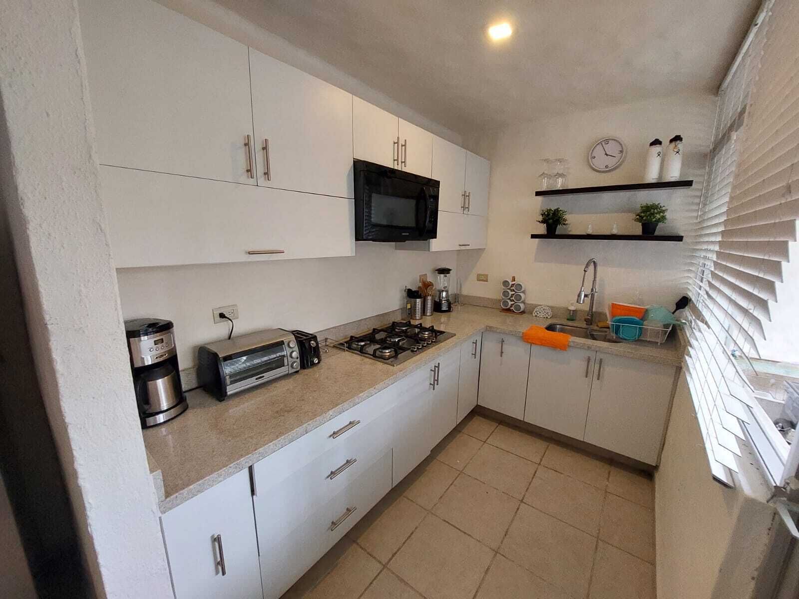 Edén Departamento de 3 Habitaciones con Alberca