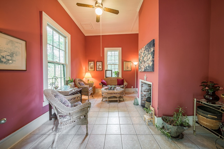 5 Miles To Callaway Gardens And Walking Distance To Shops And Restaurants. - Pine Mountain, GA
