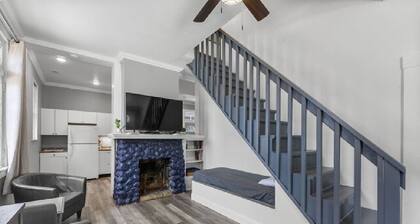 AV Bungalows #9A with Loft