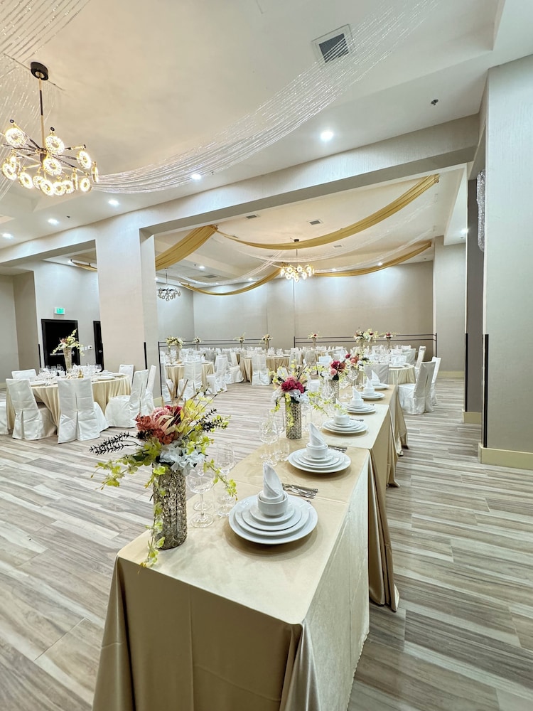 The Galaxy Hotel photo 8