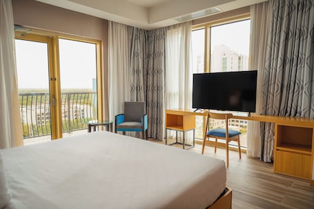 Gallery Single Room | 1 bedroom, minibar, desk, laptop workspace