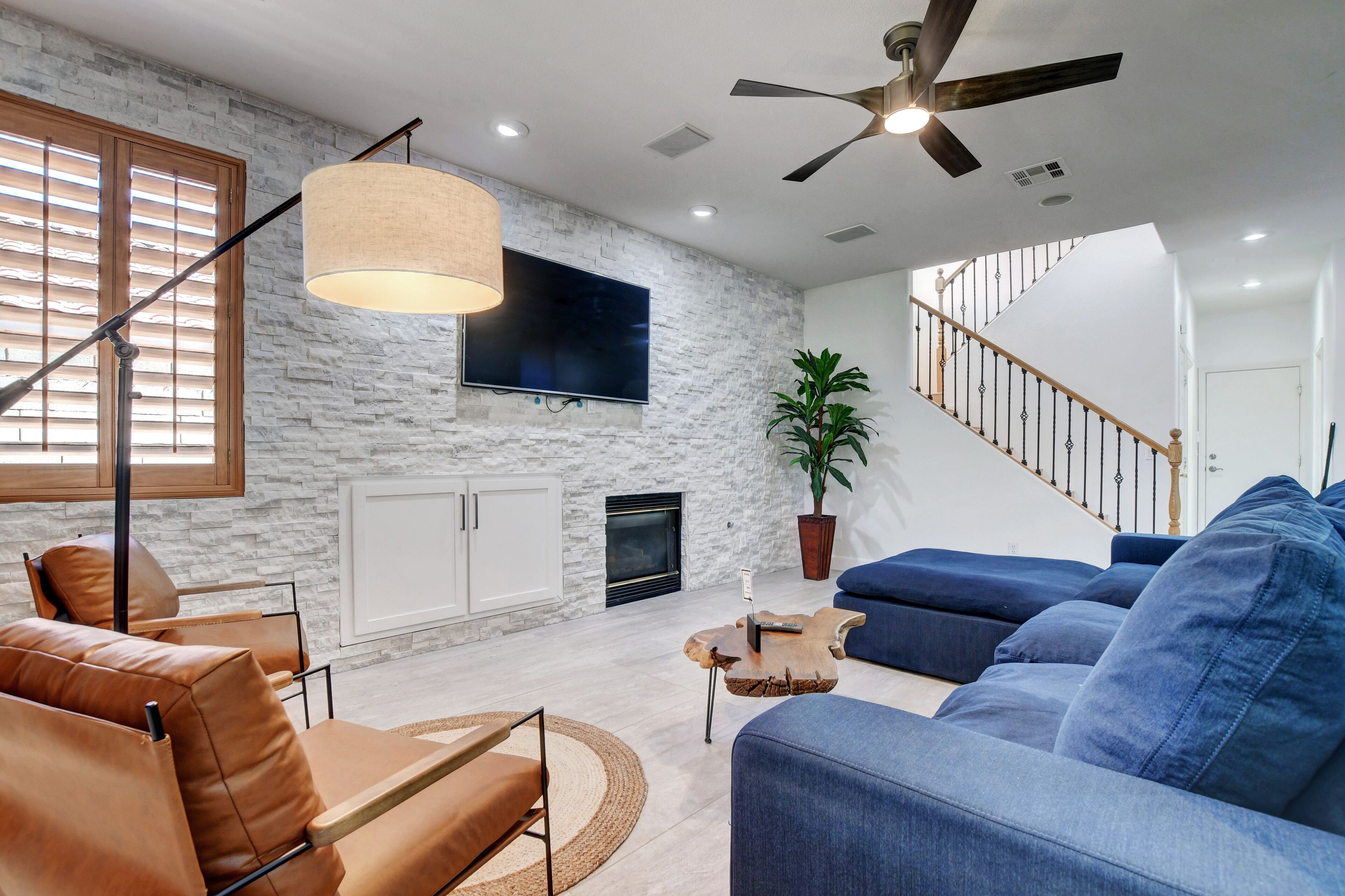 31 Day Rental- Arcade & Game Oasis, Jacuzzi, Backyard Fun, and More!