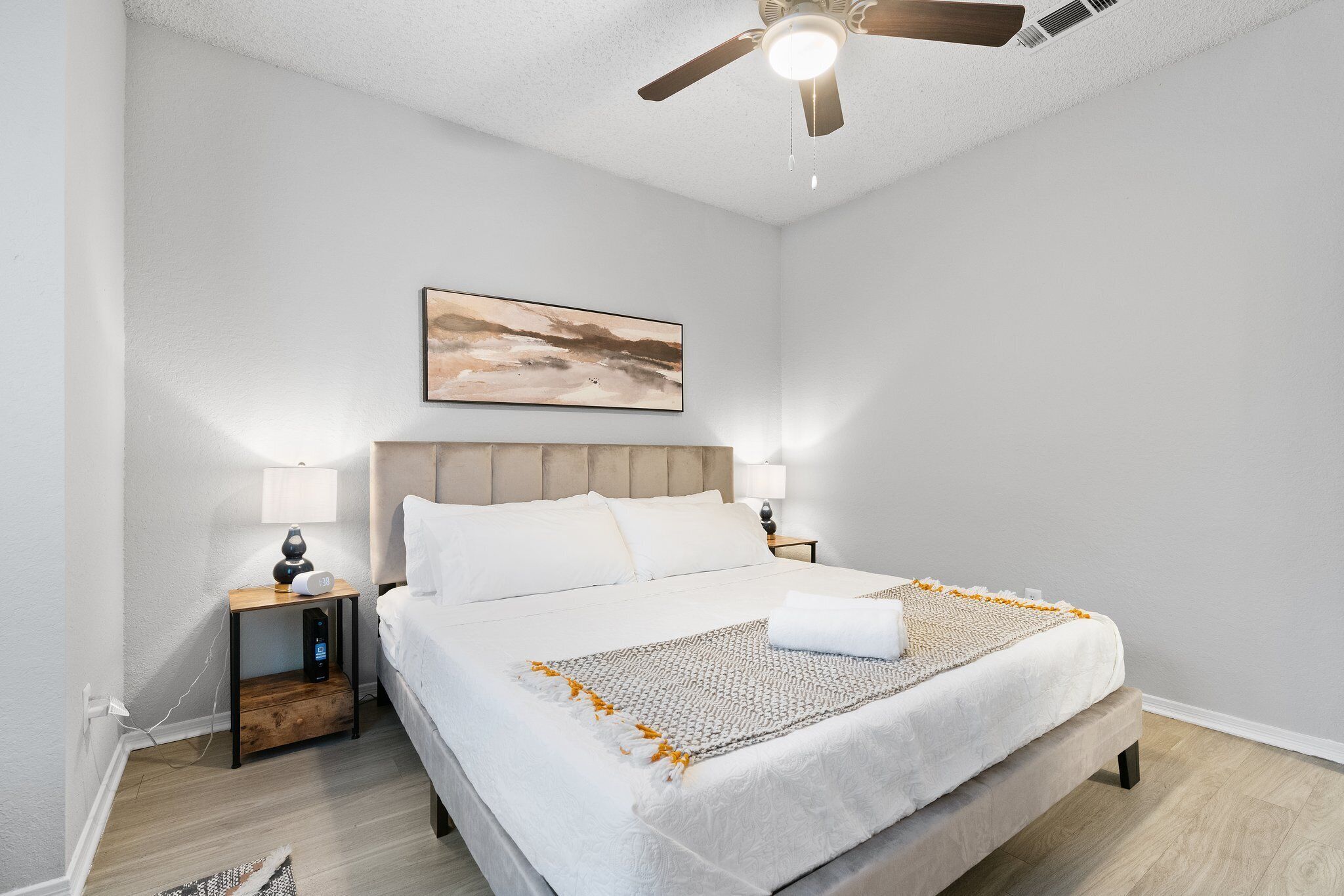 Near the Domain | King Bed | Private Balcony