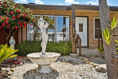 บ้านวิวสวนศตวรรษที่ฝ่ายกลางที่จอดรถ