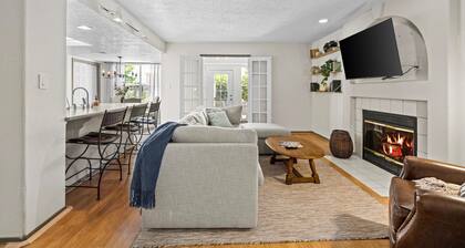 Location! Location! Amazing *Hidden Gem* -NE Heights! Family and pet friendly 🐶