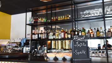 Bar (en la propiedad)