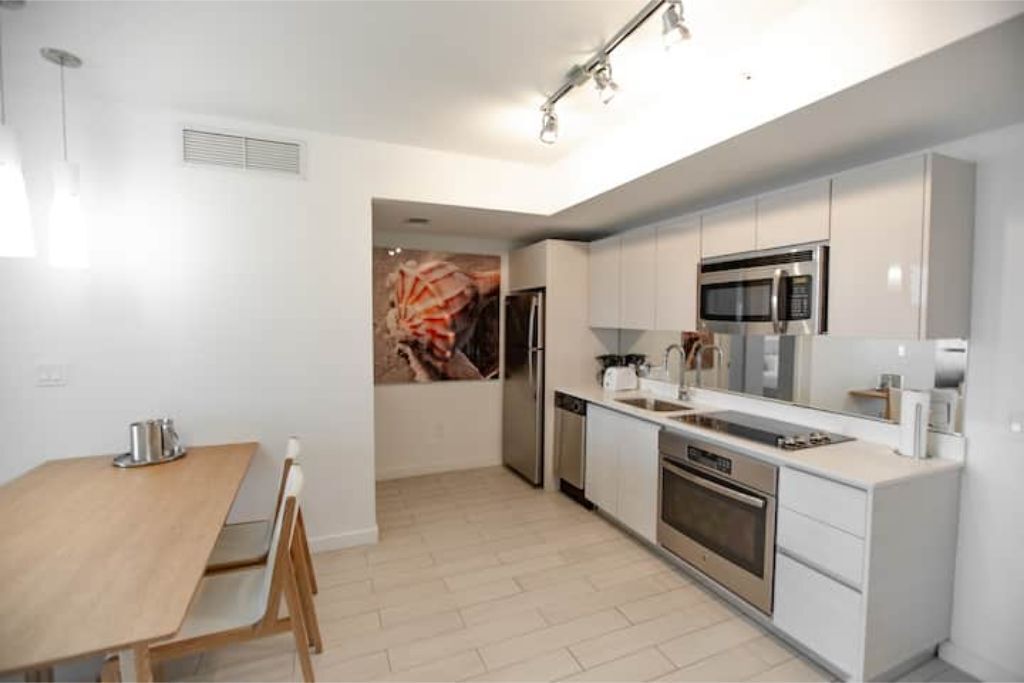 44 Beautiful one bedroom apartment with Nice View