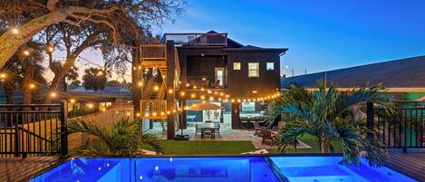 Piscine extérieure, piscine chauffée