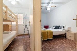 2 slaapkamers, wifi, beddengoed