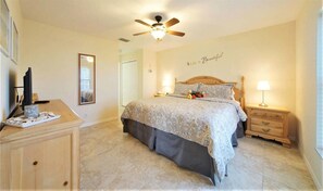 3 Schlafzimmer, Schreibtisch, Bügeleisen/Bügelbrett, kostenloses WLAN