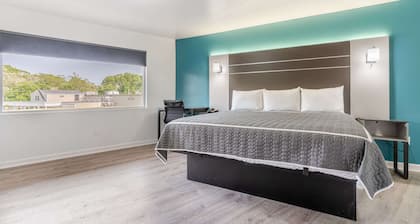 Blue Beach Motel