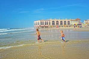 Strand