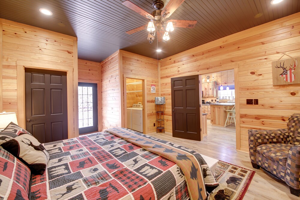 French Lick Cabin w/ Covered Porch & Gas Grill! Martin County Vrbo