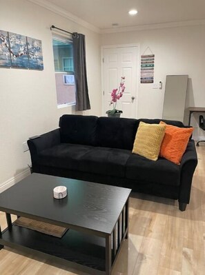 テレビ、書斎 / ワークスペース