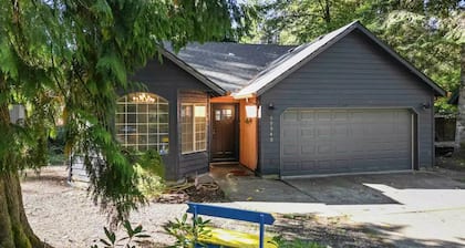 Mt Hood Cabin - Pool, Arcade Games, River Access