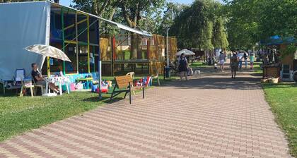 Holiday home with garden, large terrace and barbecue facilities