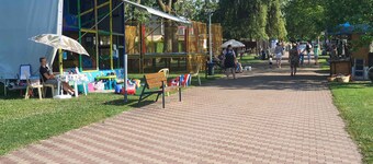 Holiday home with garden, large terrace and barbecue facilities