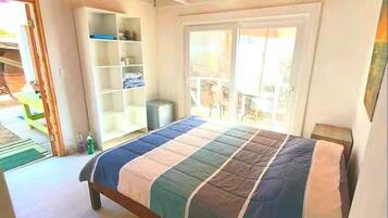 Habitación clásica con 1 cama matrimonial o 2 individuales | Decoración personalizada y muebles diferentes