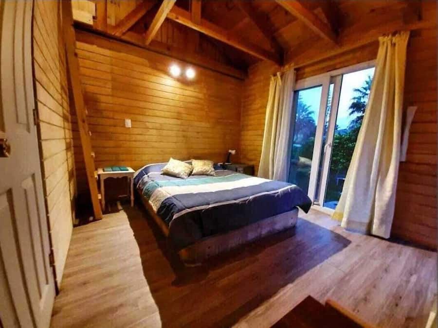 Individually decorated, individually furnished, laptop workspace