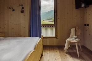 Deluxe Double Room | Frette Italian sheets, premium bedding, down comforters, pillowtop beds
