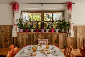 Smart TV 46 polegadas com canais digitais, TV, pisos aquecidos