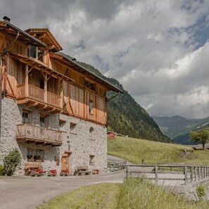 Frette Italian sheets, premium bedding, down duvets, pillow-top beds - Hotel Chalet Val di Rabbi (Rabbi)