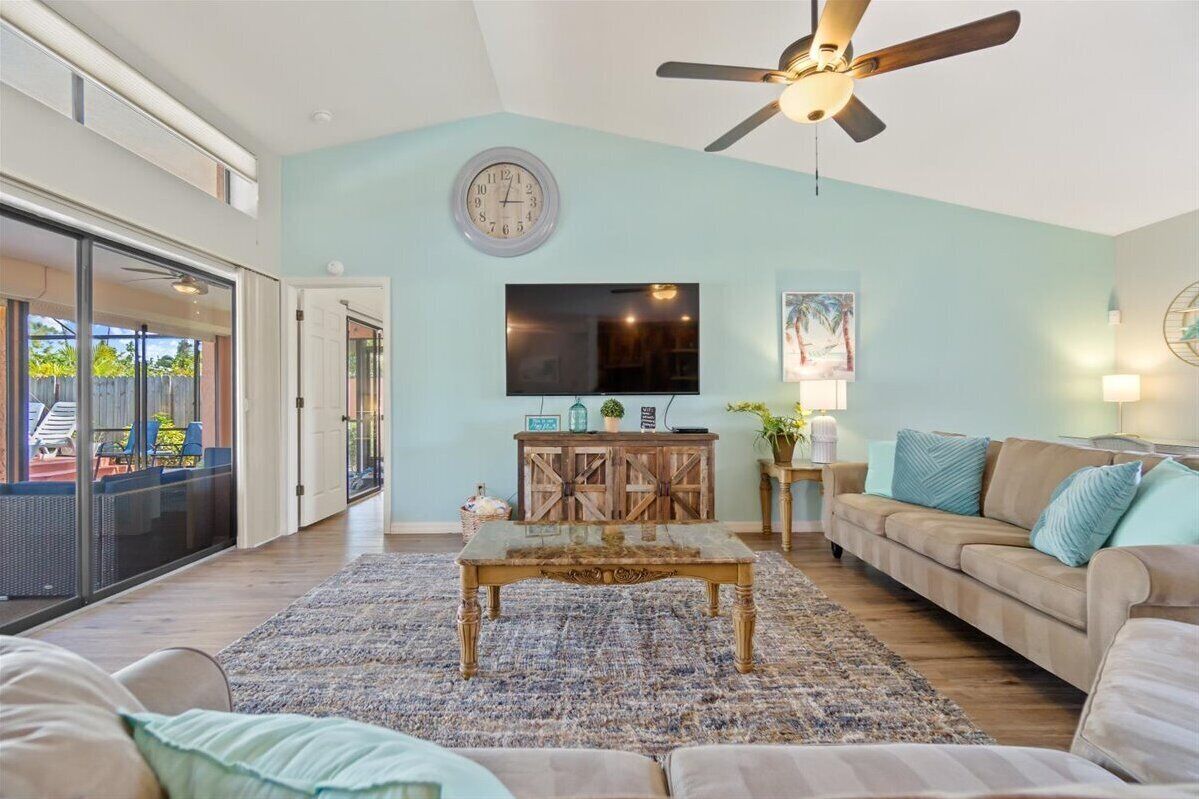 Paradise in Bonita w/Pool & Spa undre 4miles to the beach!