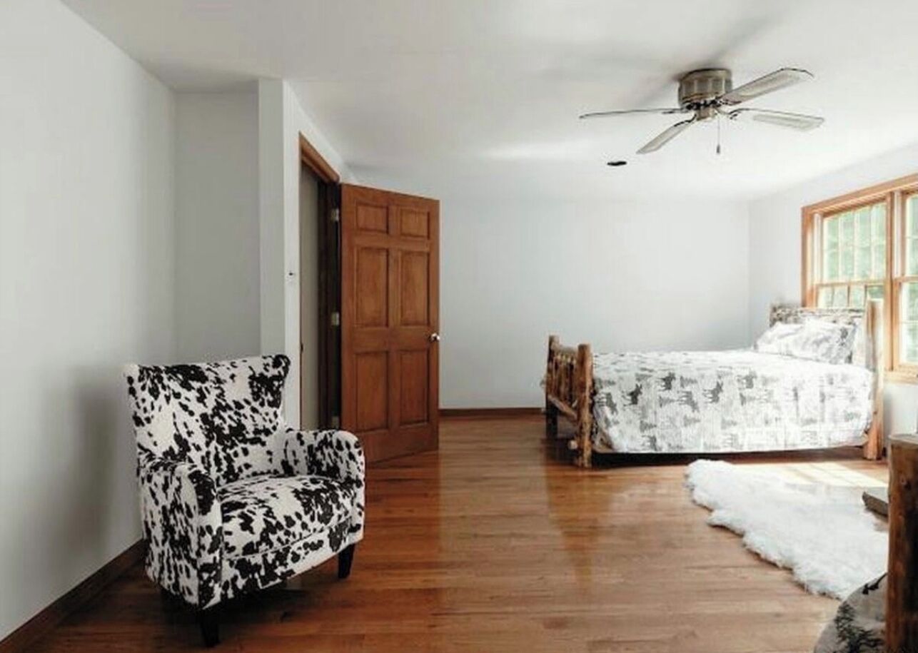 Cabin Roscoe 5 acres. Trendy, Cozy ,Fish on the Beaverkill, hunt, kayak, hiking 