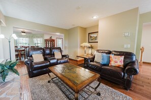 Flat-screen TV, fireplace, table football, ping pong